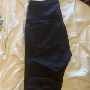 Athleta wear everywhere yoga pant with pockets